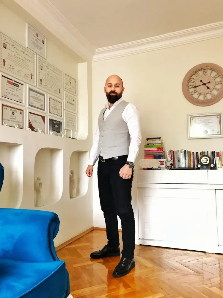 Uzman Psikolojik Danışman Şenol Baygül — Psikologlar, Muratpaşa · fotoğraf 2