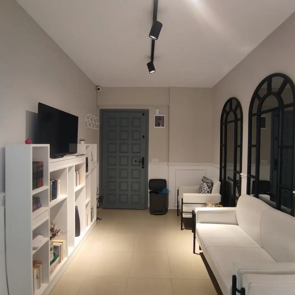 Klinik Psikolog ve Nörobilim Uzmanı Hamide Laçin — Psikologlar, Alanya · fotoğraf 2