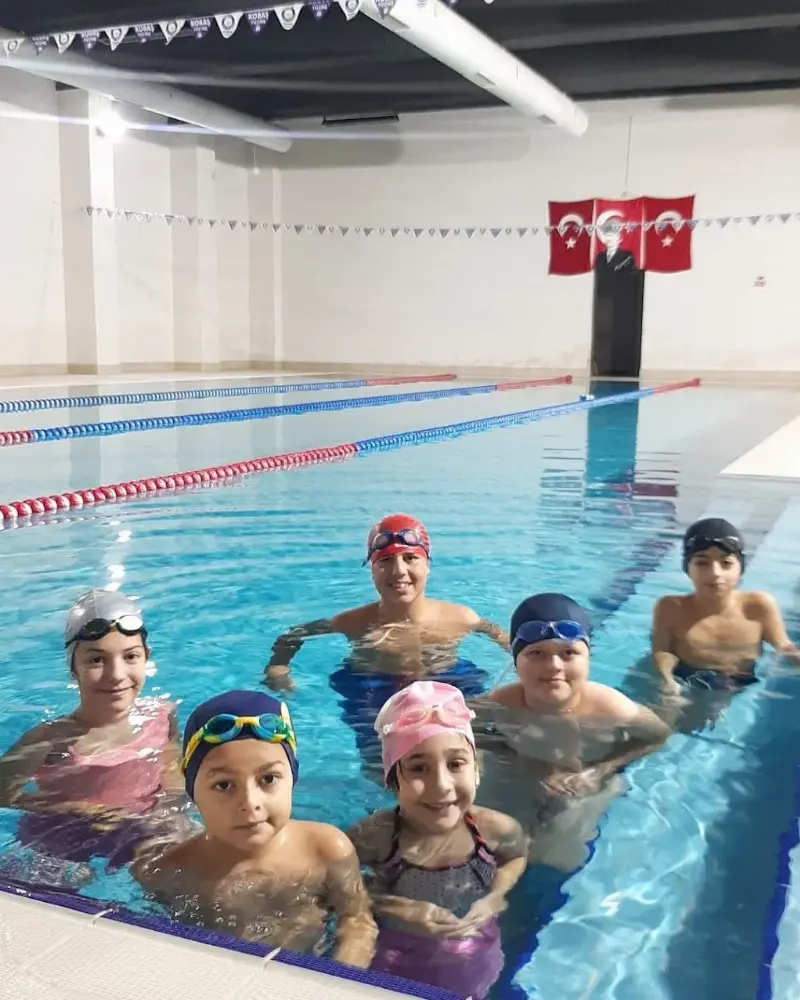 Sakarya Anka Yıldız Spor Yüzme Kursu — Yüzme Havuzları, Adapazarı · fotoğraf 3