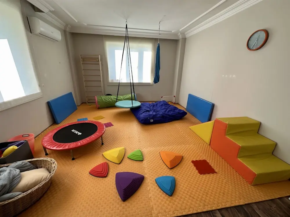 Mavi Yaprak Çocuk & Genç Danışmanlık Merkezi — Psikologlar, Konyaaltı · fotoğraf 2
