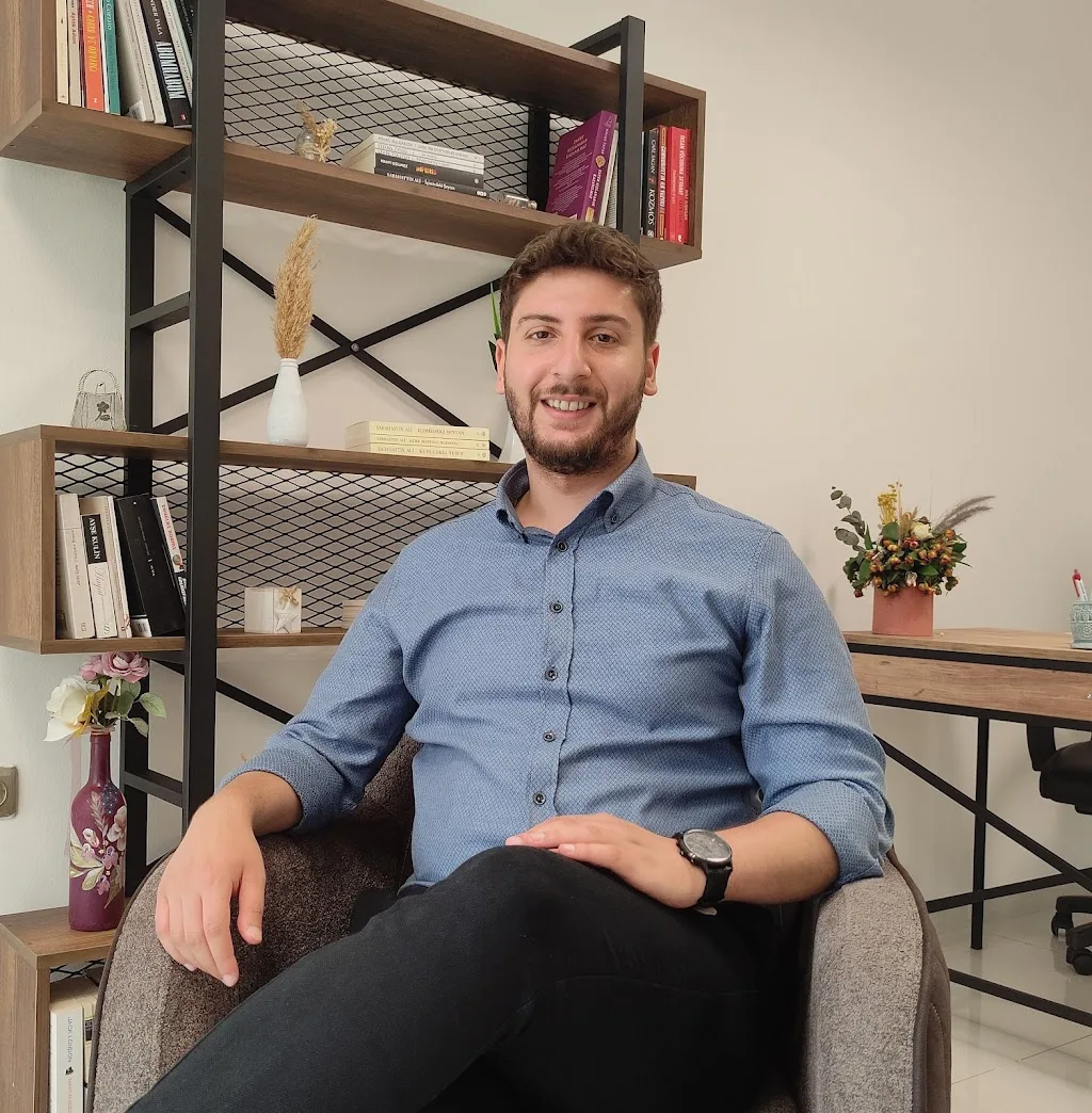 Psikolog Ahmet İşçimen — Psikologlar, Muratpaşa · fotoğraf 1