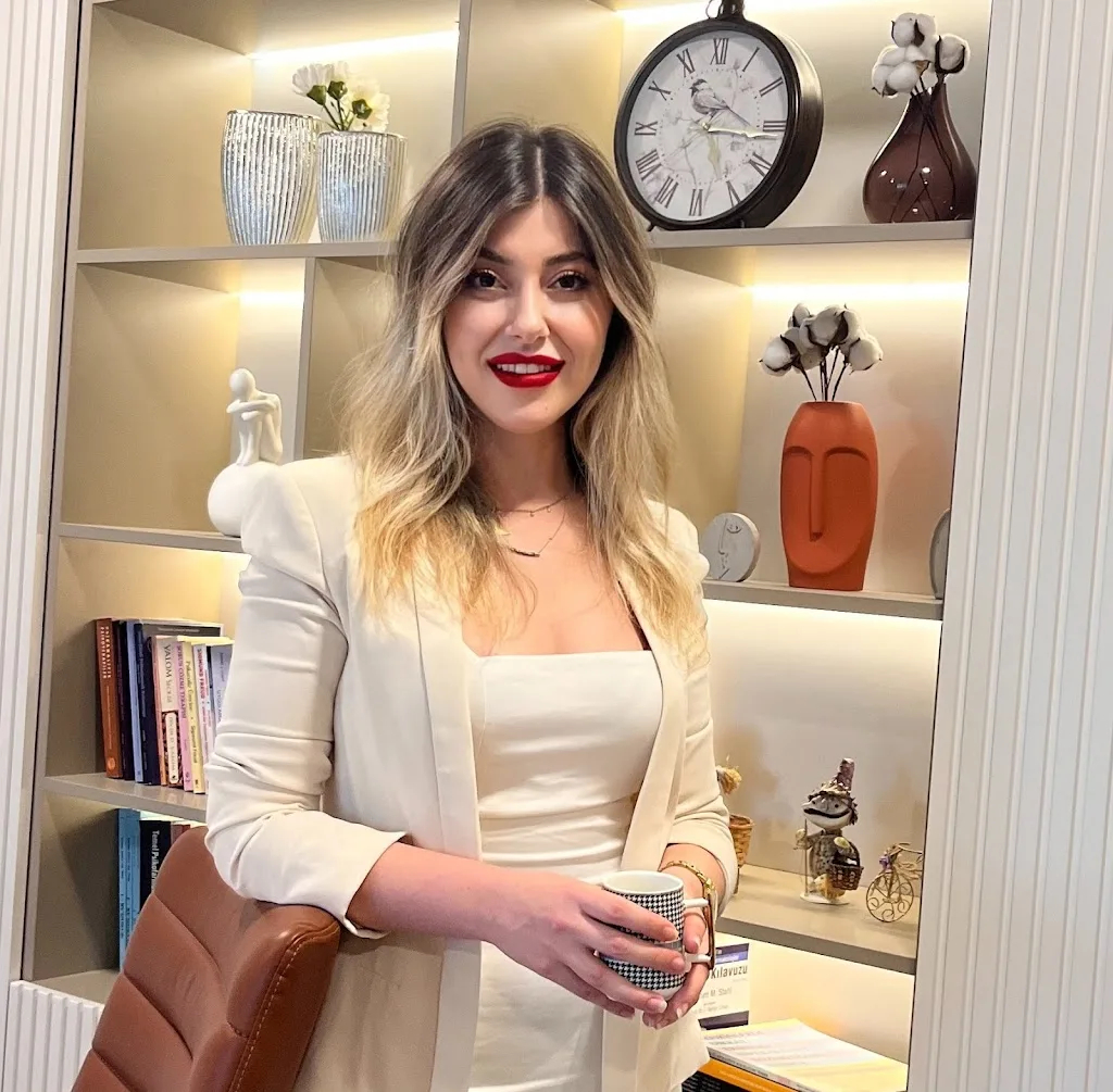 Uzm. Dr. Şerife Aslan — Psikologlar, Muratpaşa · fotoğraf 1