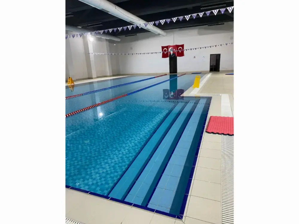 KOBAŞ SPOR YÜZME KULÜBÜ DERNEĞİ İKTİSADİ İŞLETMESİ — Yüzme Havuzları, Adapazarı · fotoğraf 3