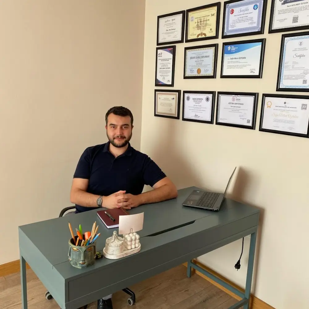 Uzm. Klinik Psikolog Sefa Mert Öztekin - Luna Psikoloji - Manavgat Psikolog — Psikologlar, Manavgat · fotoğraf 4