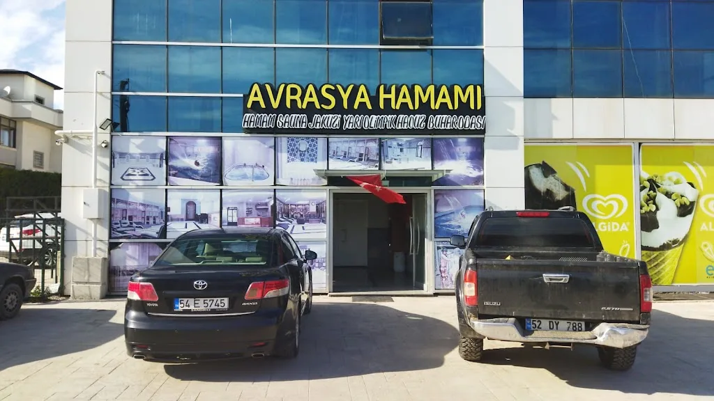 AVRASYA HAMAMI — Yüzme Havuzları, Erenler · fotoğraf 1
