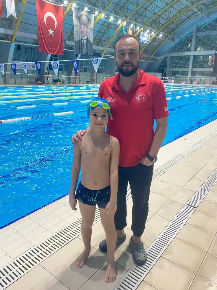 Nehrin Çocukları Spor Kulübü — Yüzme Havuzları, Adapazarı · fotoğraf 3