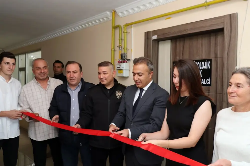 Berceste Psikolojik Danışmanlık Merkezi Hacer Nagihan BALCİ — Psikologlar, Merkez · fotoğraf 3