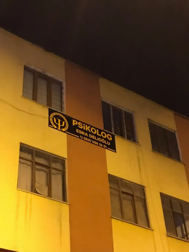 Psikolog Esra Delioğlu Yıldırım — Psikologlar, Merkez · fotoğraf 4