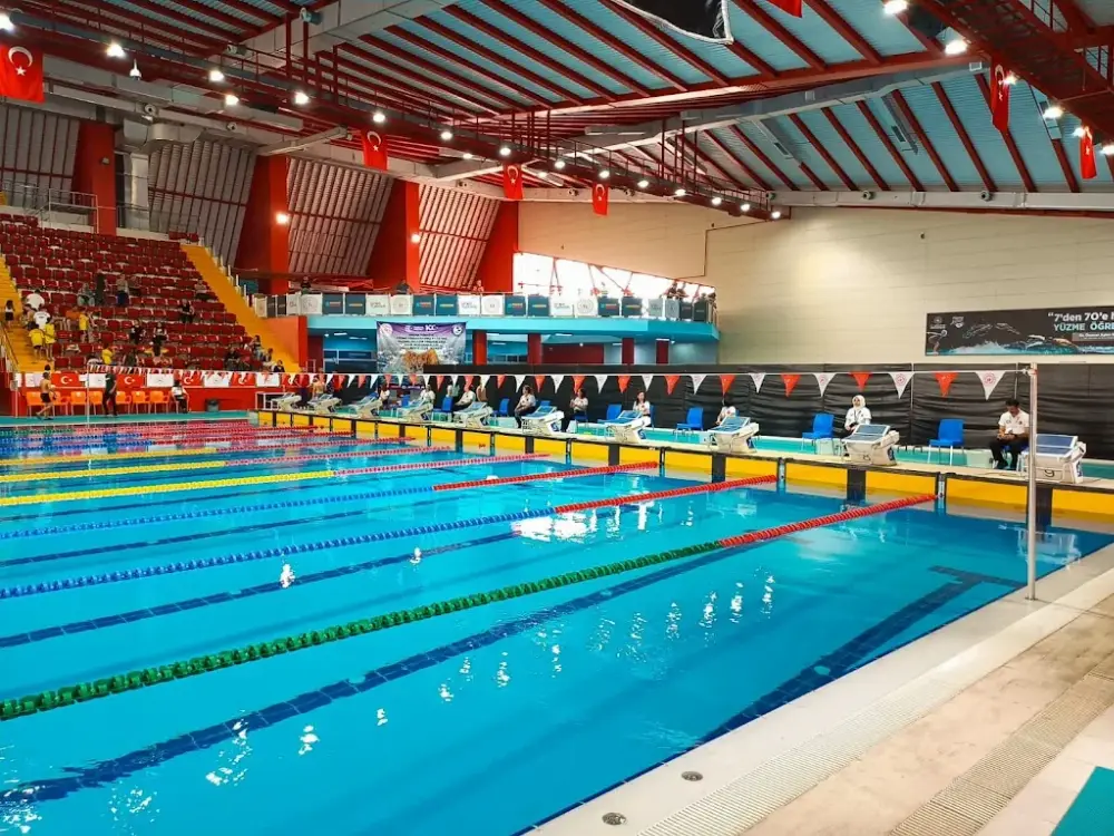 Olimpik Havuz — Yüzme Havuzları, Adapazarı · fotoğraf 4