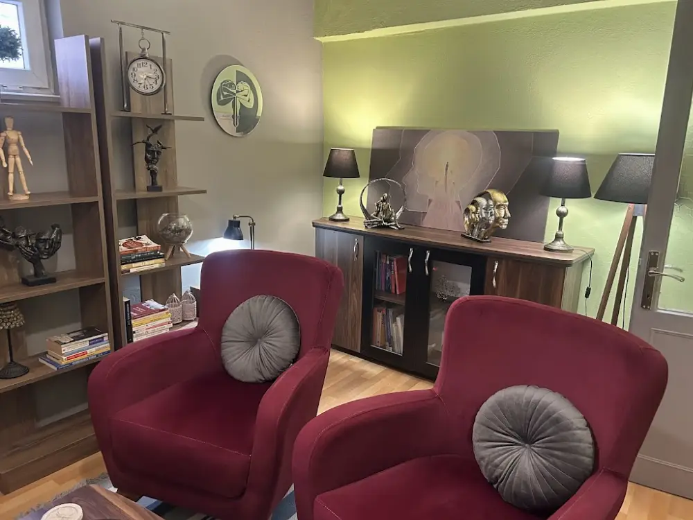 Uzman Klinik Psikolog Sibel Bilir — Psikologlar, Efeler · fotoğraf 3