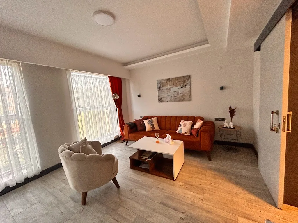 Psikolog Gülçin Bulut — Psikologlar, Efeler · fotoğraf 1