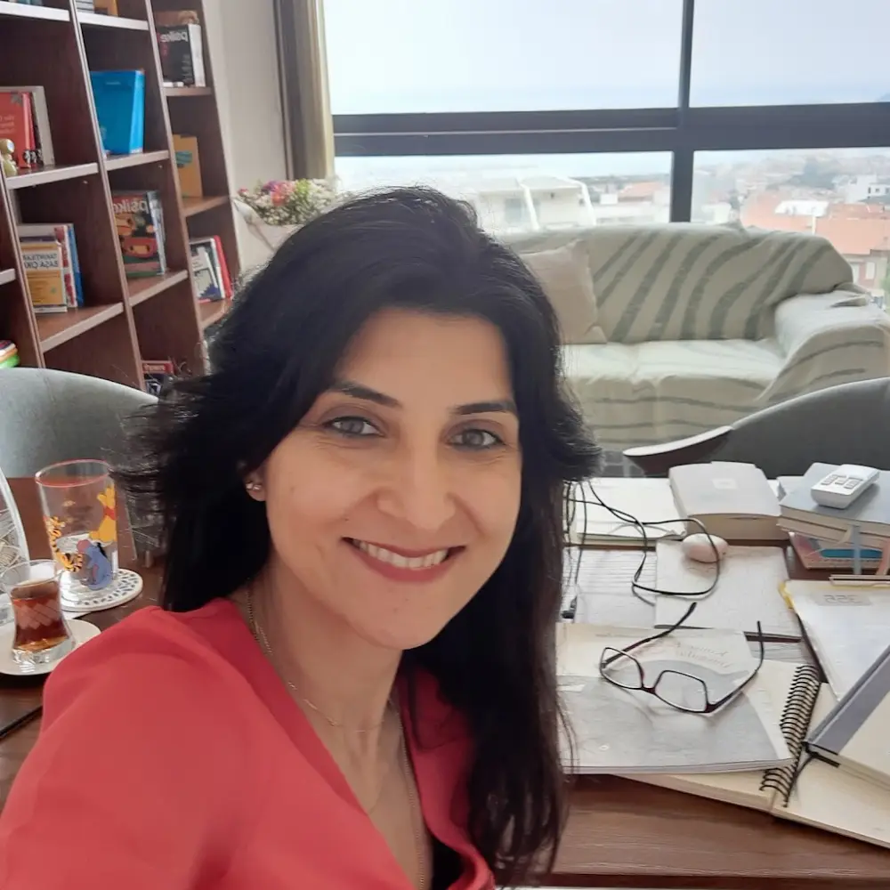 Uzm. Dr. Lara Utku İnce, Psikiyatri — Psikologlar, Kuşadası · fotoğraf 2