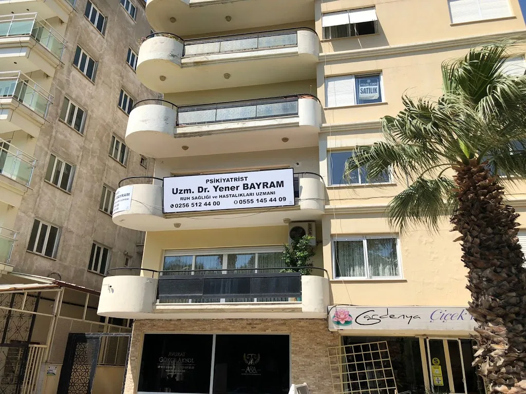 Psikiyatrist-Uzman Dr.Yener Bayram — Psikologlar, Söke · fotoğraf 1