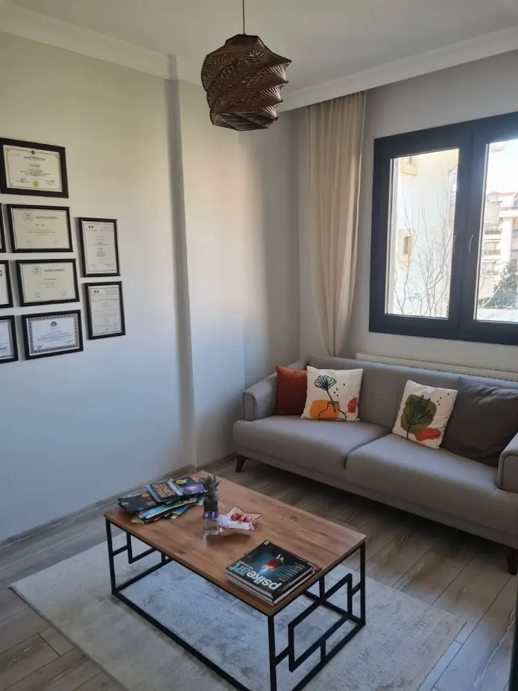 Psk. Esra Acar Selimbeyoğlu, Psikoloji — Psikologlar, Altıeylül · fotoğraf 4