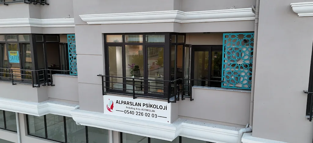 Psikolog Arzu Alparslan / ALPARSLAN PSİKOLOJİ — Psikologlar, Altıeylül · fotoğraf 1