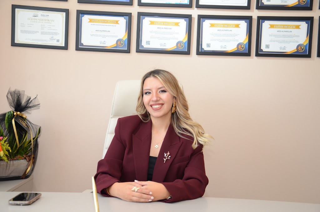 Psikolog Arzu Alparslan / ALPARSLAN PSİKOLOJİ