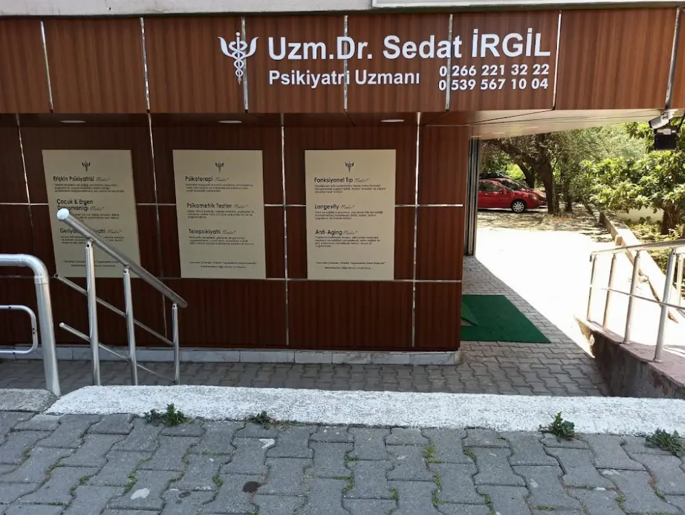 Dr. Sedat İrgil — Psikologlar, Altıeylül · fotoğraf 2
