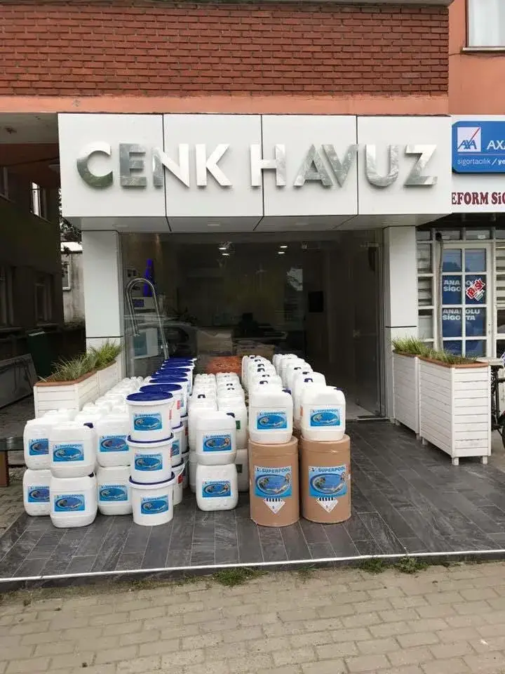Cenk Havuz — Yüzme Havuzları, Sapanca · fotoğraf 5