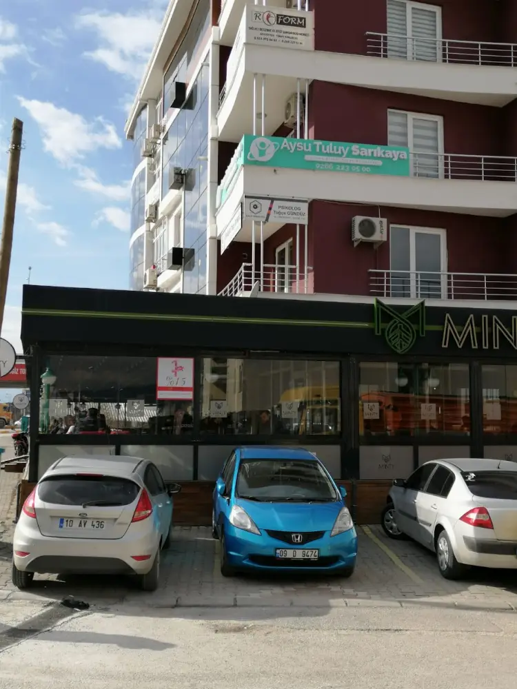 Uzm. Klinik Çocuk Psikoloğu Aysu Tuluy Sarıkaya — Psikologlar, Karesi · fotoğraf 2