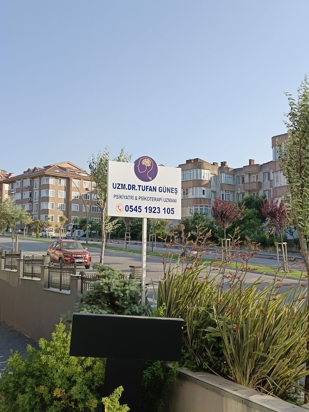 Uzm. Dr. Tufan GÜNEŞ