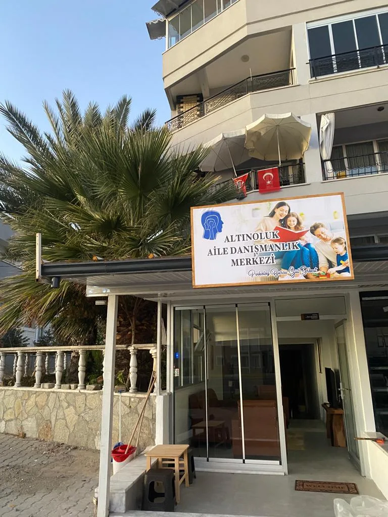 Altınoluk Psikolog Burcu Serbest — Psikologlar, Edremit · fotoğraf 1