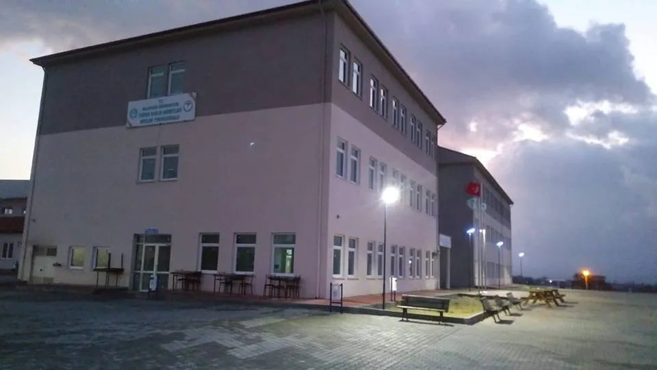 Balıkesir Üniversitesi İvrindi Sağlık Hizmetleri Meslek Yüksek Okulu — Psikologlar, İvrindi · fotoğraf 1