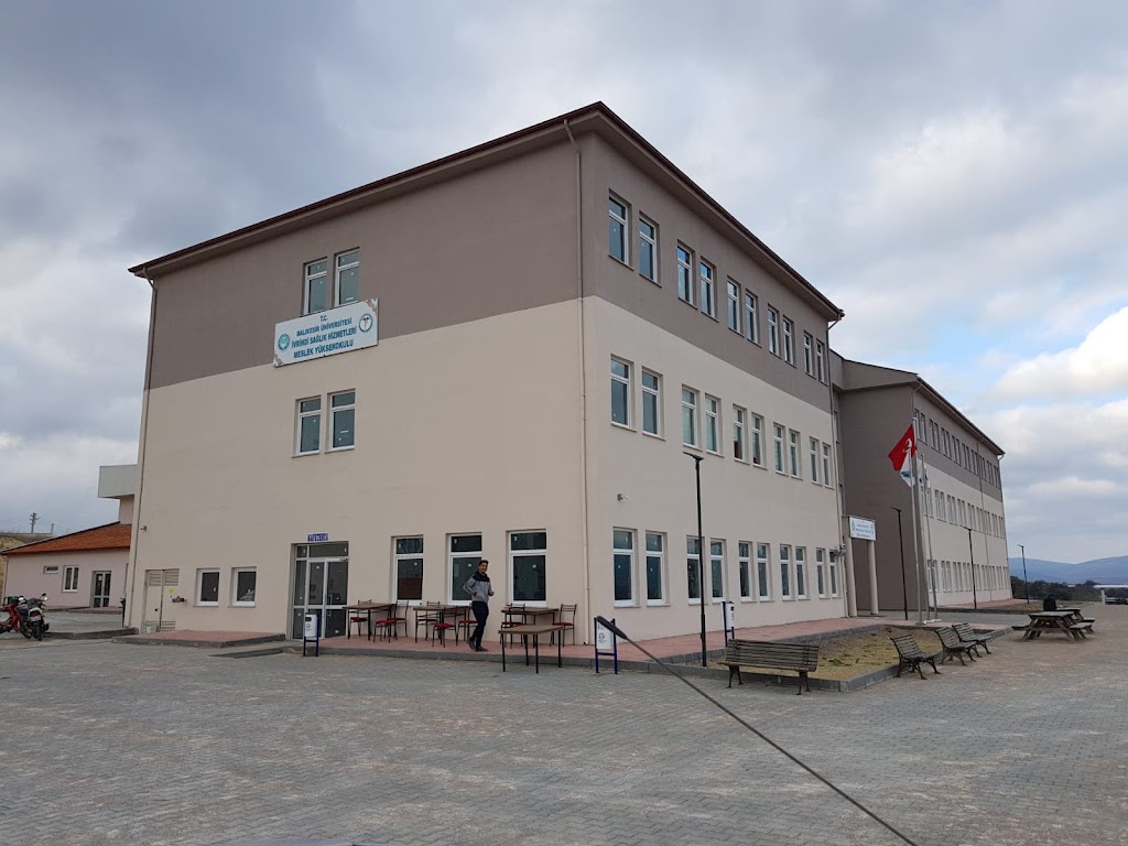 Balıkesir Üniversitesi İvrindi Sağlık Hizmetleri Meslek Yüksek Okulu