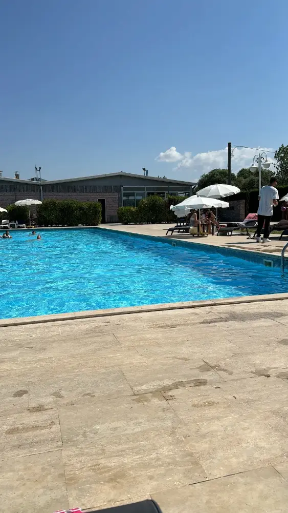 Sakarya Tenis Akademisi Spor Kompleksi — Yüzme Havuzları, Adapazarı · fotoğraf 2