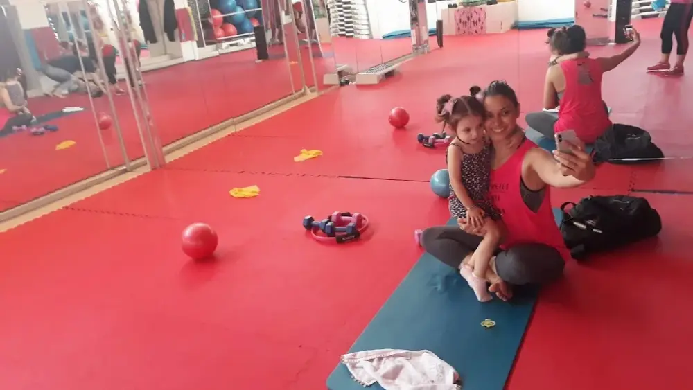 Kobaş Spor Kulubü — Yüzme Havuzları, Adapazarı · fotoğraf 3