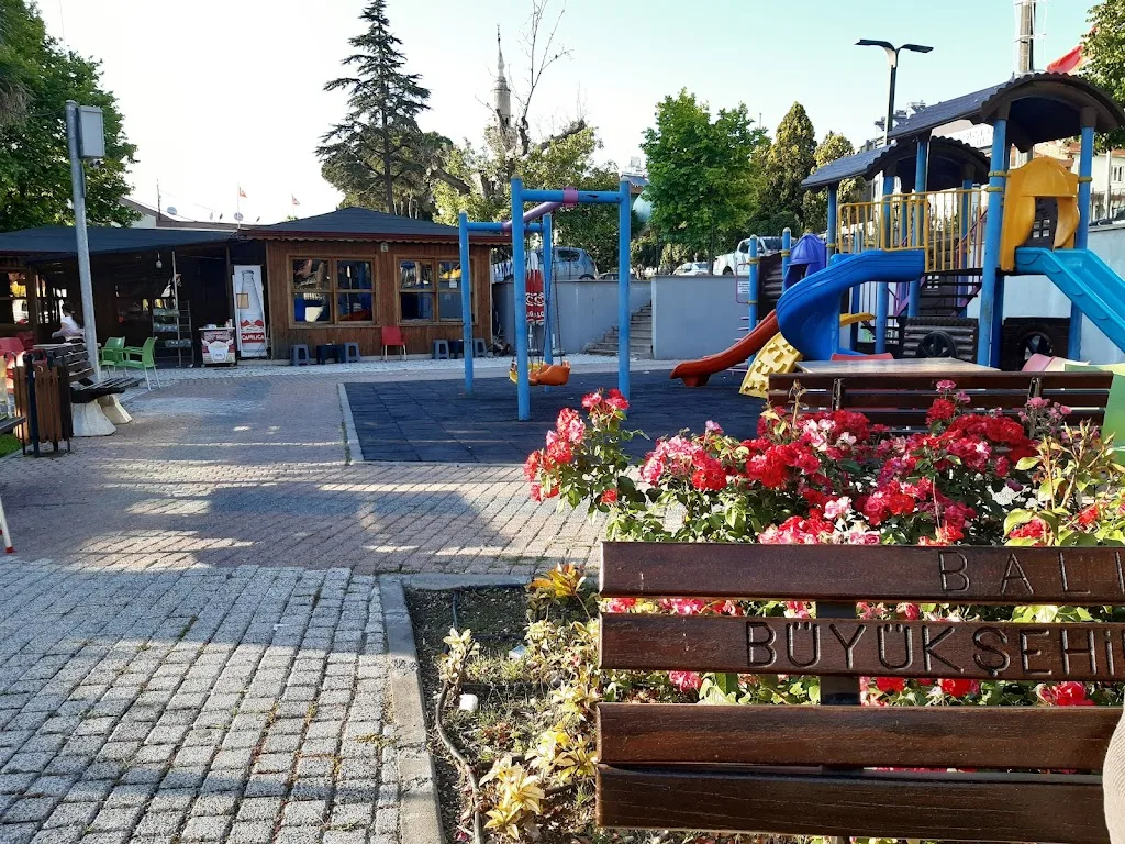Alparslan Türkeş Parkı — Psikologlar, Savaştepe · fotoğraf 1