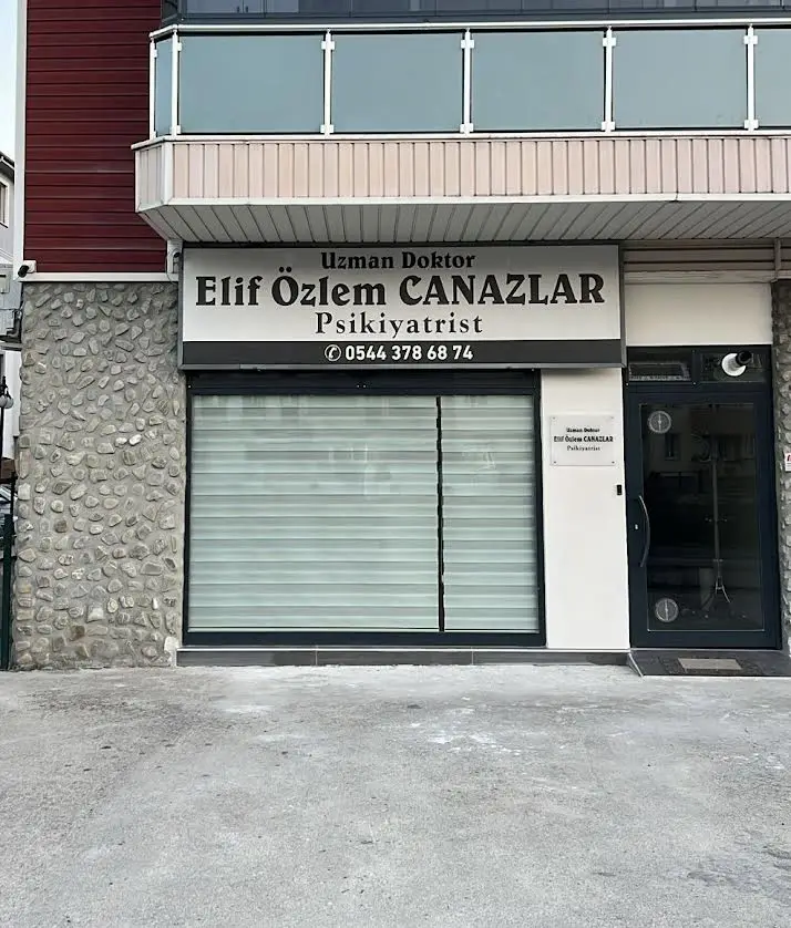 Uzman Dr. Elif Özlem Canazlar Arslan — Psikologlar, Merkez · fotoğraf 2