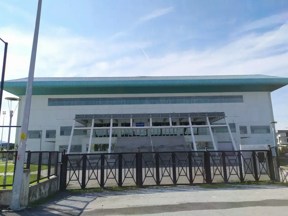 Metehan Başar Spor Salonu — Yüzme Havuzları, Serdivan · fotoğraf 5