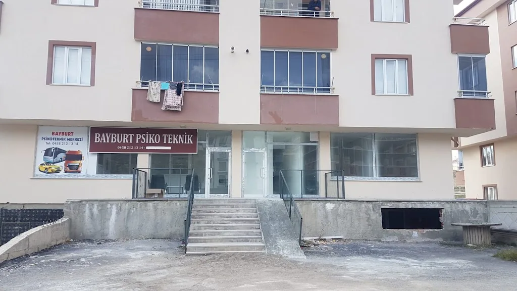 BAYBURT PSİKOTEKNİK MERKEZİ — Psikologlar, Merkez · fotoğraf 1
