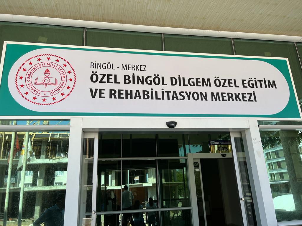 Özel DİLGEM BİNGÖL Özel Eğitim ve Rehabilitasyon Merkezi — Psikologlar, Yedisu · fotoğraf 1