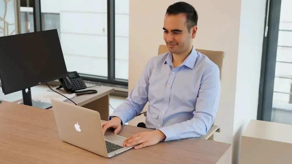 Doç. Dr. Hakan Öğütlü, Çocuk ve Ergen Psikiyatrisi — Psikologlar, Yedisu · fotoğraf 2
