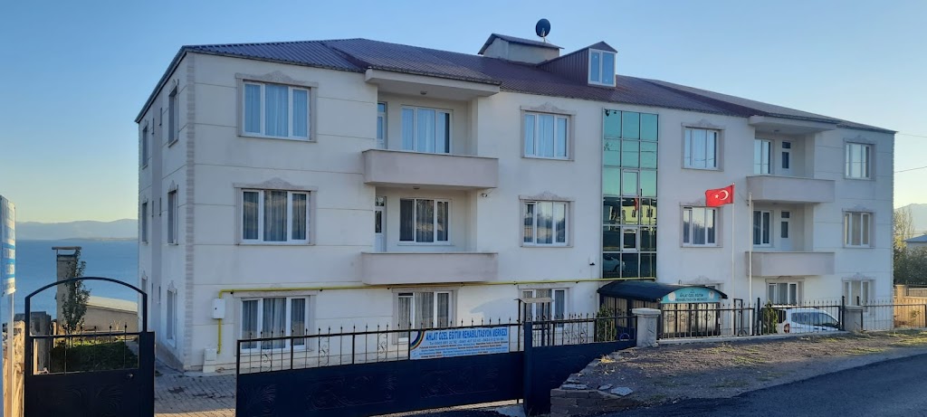 Ahlat Özel Eğitim Ve Rehabilitasyon Merkezi — Psikologlar, Ahlat · fotoğraf 1