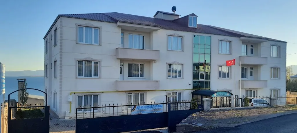 Ahlat Özel Eğitim Ve Rehabilitasyon Merkezi — Psikologlar, Ahlat · fotoğraf 1