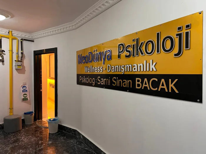 NeoDünya Psikoloji — Psikologlar, Bucak · fotoğraf 1