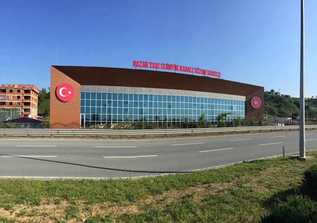 Pazar yarı olimpik yüzme havuzu — Yüzme Havuzları, Pazar · fotoğraf 1