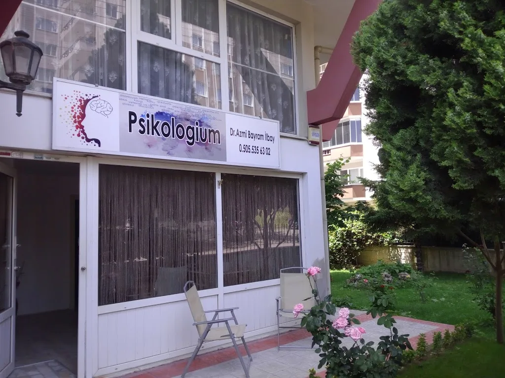 psikologium bursa/ Nilüfer / Dr. Azmi Bayram İlbay — Psikologlar, Nilüfer · fotoğraf 1