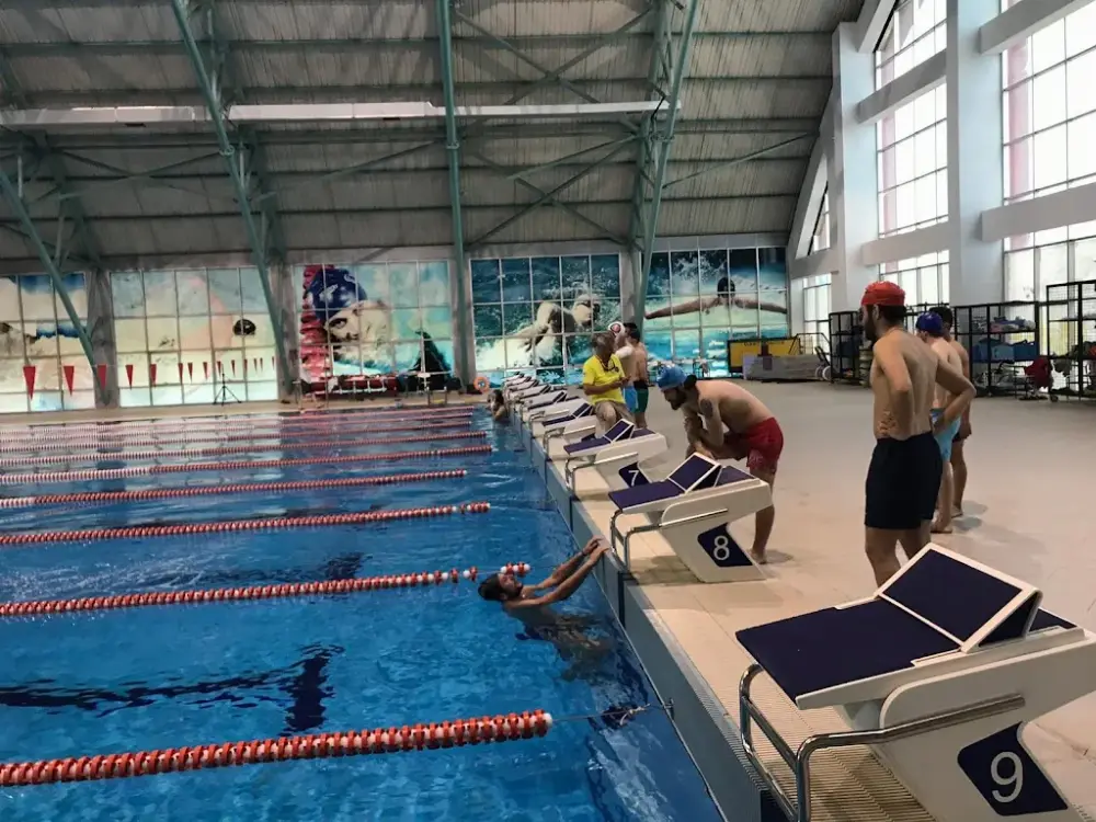 Durugöl Olimpik Yüzme Havuzu — Yüzme Havuzları · fotoğraf 4