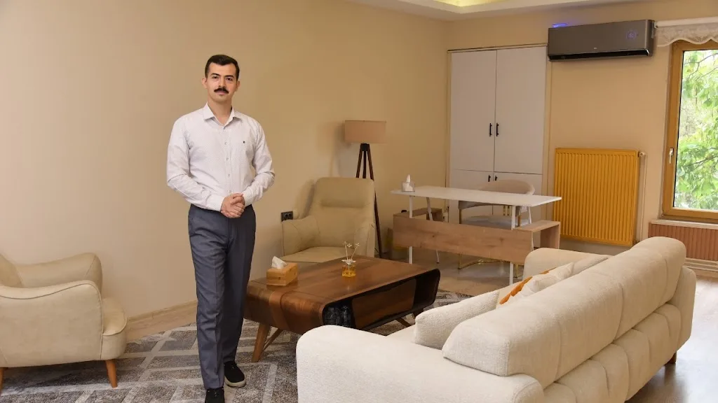 Bursa Psikolog Faruk Taşdemir | Bireysel & Aile Danışmanlığı — Online & Yüz Yüze — Psikologlar, Osmangazi · fotoğraf 1