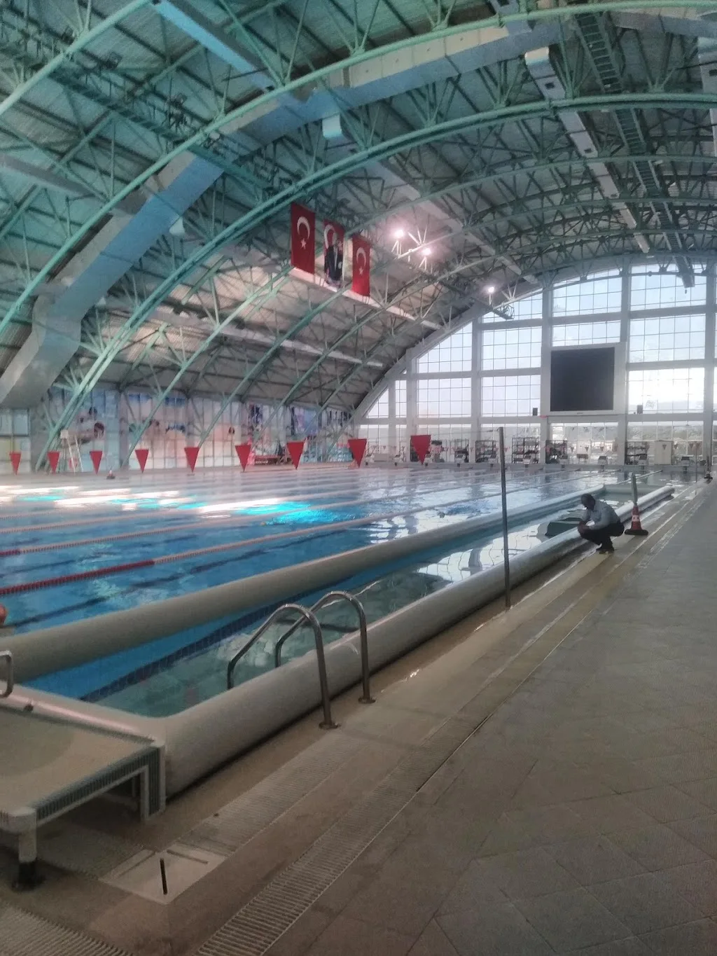 Durugöl Spor Tesisleri — Yüzme Havuzları · fotoğraf 1