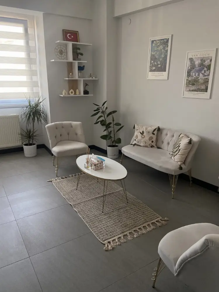 Mercan Psikoloji (Psikolog Mercan Çetinkaya) — Psikologlar, İnegöl · fotoğraf 2