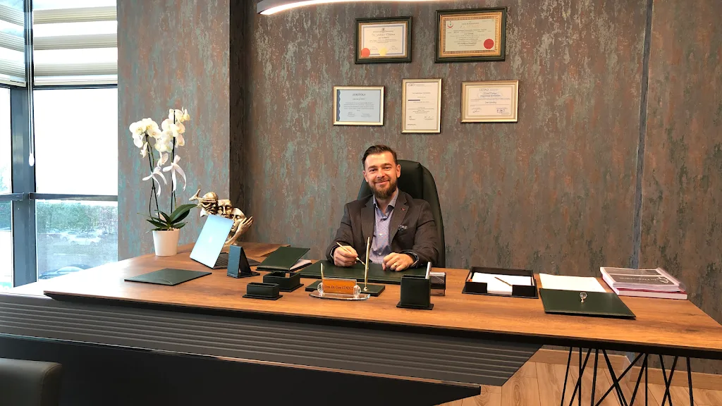 Uzm. Dr. Cem Gündüz. Psikiyatrist & Psikoterapist — Psikologlar, Nilüfer · fotoğraf 1