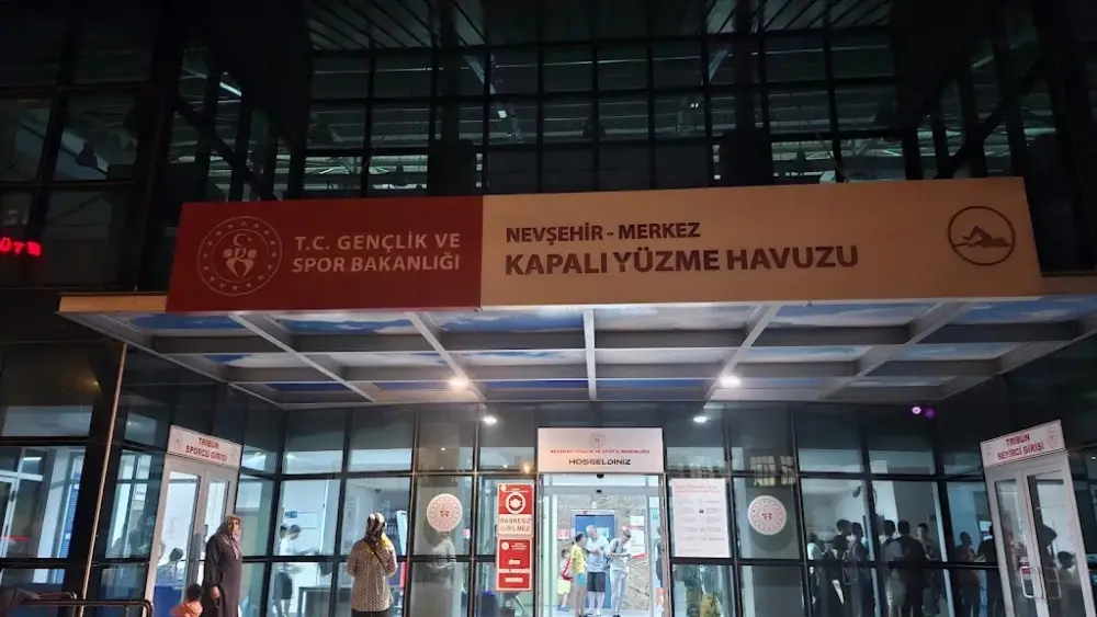 Nevşehir Gençlik Ve Spor İl Müdürlüğü Yüzme Havuzu — Yüzme Havuzları, Merkez · fotoğraf 2