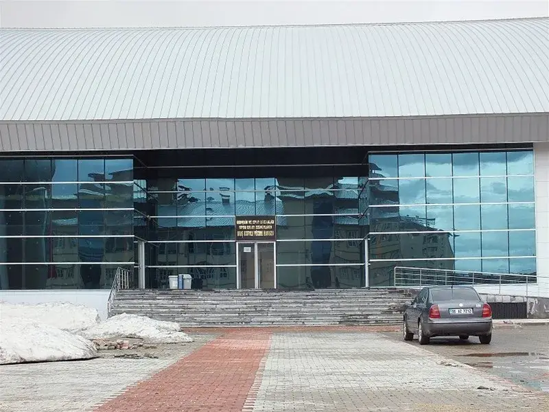 Muş Yarı Olimpik Yüzme Havuzu — Yüzme Havuzları, Merkez · fotoğraf 4