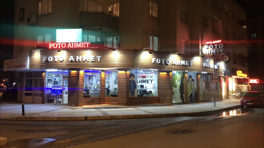 Foto Ahmet 1 - Yenigün Şube — Fotoğraf Stüdyoları, Buca · fotoğraf 1