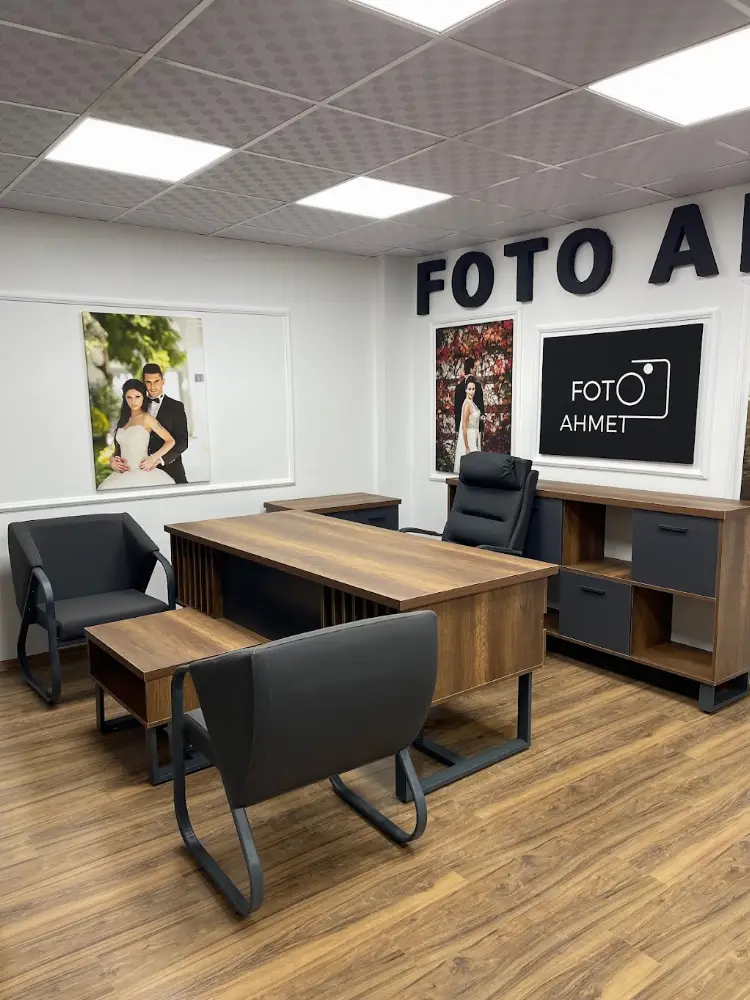 Foto Ahmet 1 - Yenigün Şube — Fotoğraf Stüdyoları, Buca · fotoğraf 3