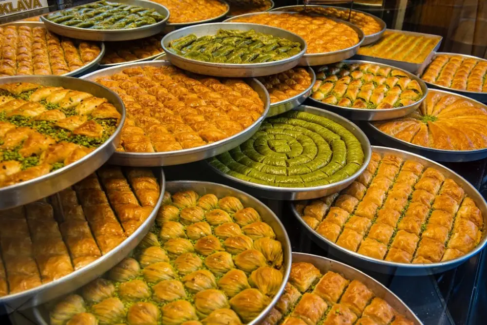 Yiğitzade Baklavaları — Tatlıcılar, Buca · fotoğraf 2